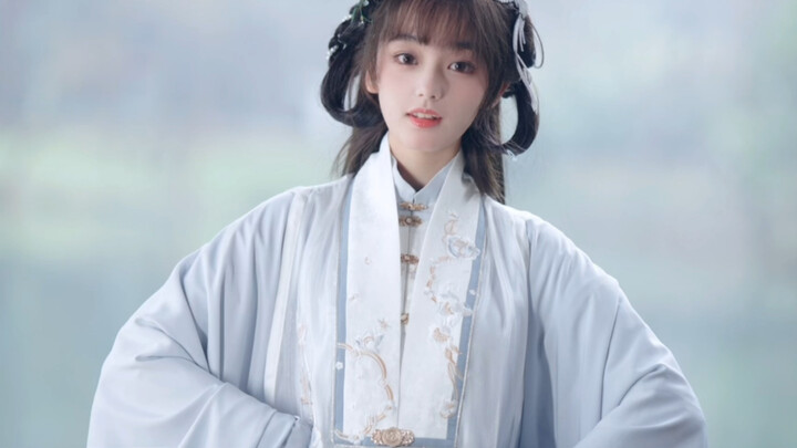 这是你心中的甜美系汉服女孩吗