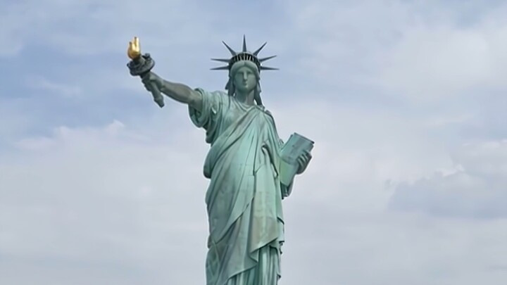 What If the Statue of Liberty Came Alive?