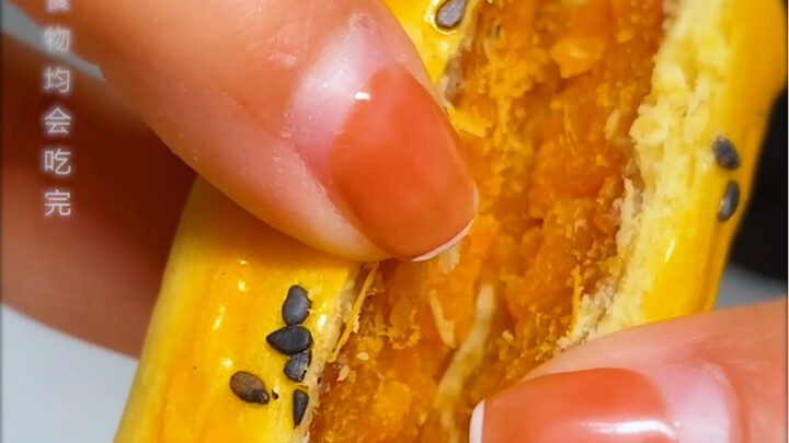 คุณเคยลองขนมปังโรลหมูหยองทั้งสามรสแล้วหรือยัง?