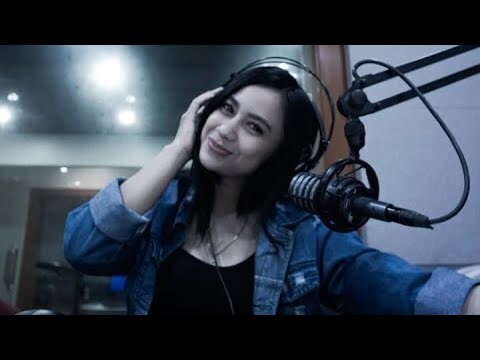 PACARAN SATU CIRCLE ENAK GAK SIH? NGOBROL BARENG EMIA MENTARI | SENTUHAN CINTA SHEILA