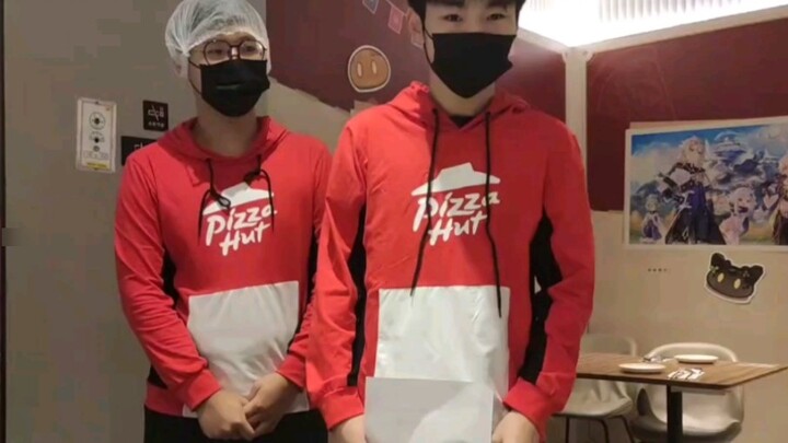 Genshin Impact Pizza Hut hợp tác, ai sẽ chết trong xã hội?