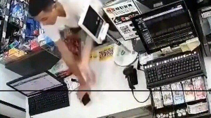 A scene under surveillance, a free platinum bracelet