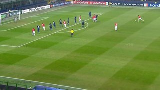 Ronaldo lúc còn trẻ bá đạo quá