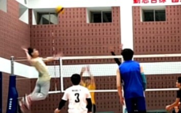 tân binh đập vỡ