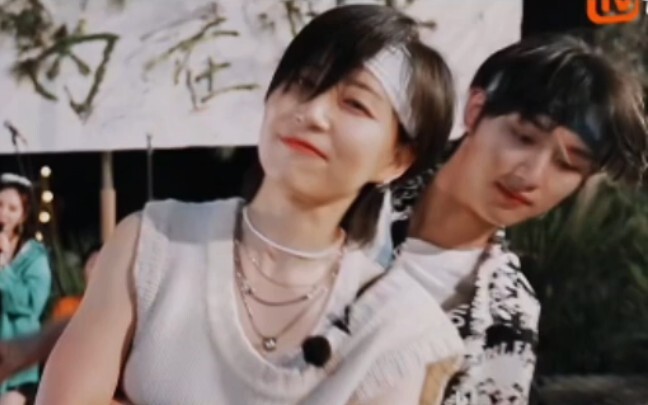 لي سيداني ودينغ تشنغشين يرقصان بشكل رائع جدًا!!!