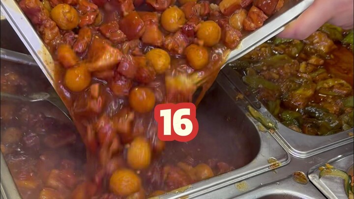 Pensiun di Timur Laut pada usia 35, cukup makan nasi kotak prasmanan untuk mengganjal perut