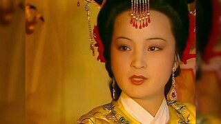 两版元春省亲对比，新版是在扮家家酒吗