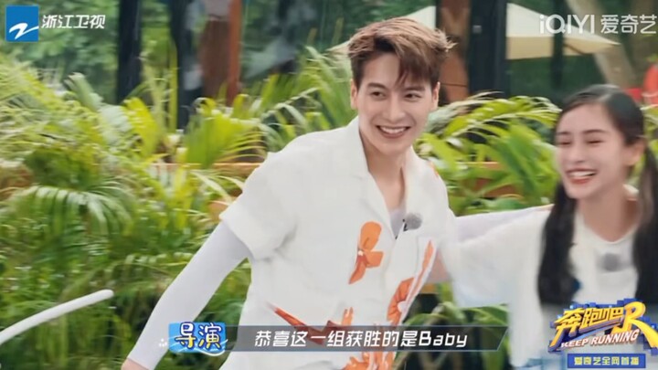 Những khoảnh khắc đình đám của baby với các nam idol, trực tiếp làm tan chảy trái tim