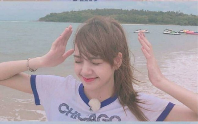 [BLACKPINK LISA] That angelic smile—what second did your heart start to flutter? What second did you