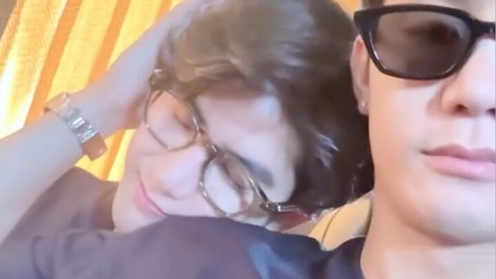 ยัยน้องซี อยู่กับใครก็น่ารัก ตัวเล็กตัวน้อยไปหมดอ่ะ #ซีทวินันท์