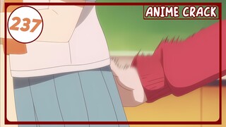 Pantatku merah karna suka kamu pukul