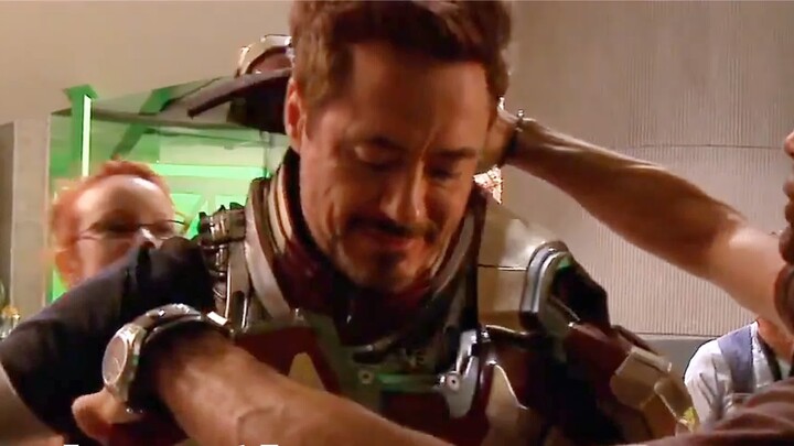 This is the Iron Man himself! Behind the scenes of "Iron Man 3"