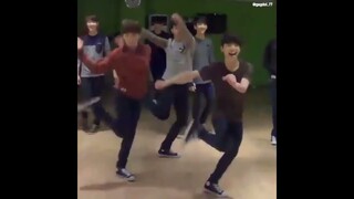 He's so funny😂DK the dancing machine🕺🏻I love him😭#seventeen #dk #dino #seungkwan#hoshi#mingyu#scoups