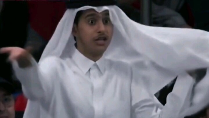 Pangeran kecil Qatar yang lucu dan ibunya, Ibu Suri