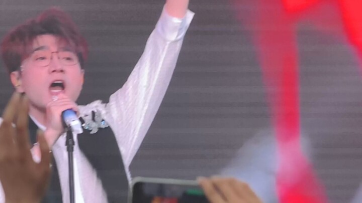 “Extraordinary” Live Version!!! So Damn Satisfying!