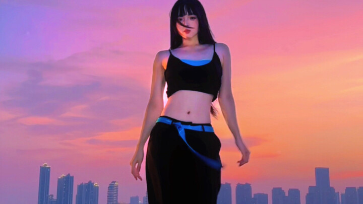 When the prelude of 4walls meets the purple clouds of late summer