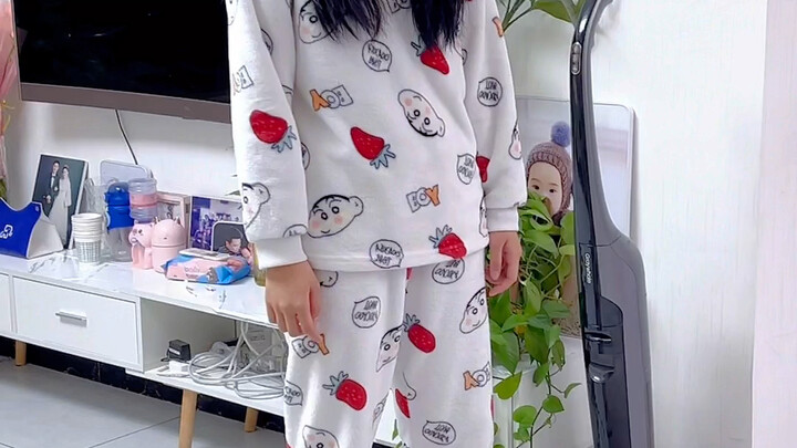 แค่พี่สาวอยู่บ้าน น้องชายวัยสิบสองก็ตามติดพี่สาวเหมือนตัวติดกันเลย