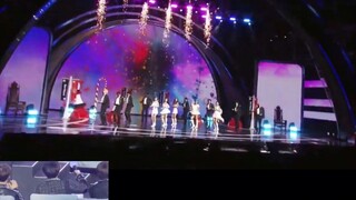 Kai Can Chen Le reacts to Red Velvet's senior sister's Queendom stage at the 220127 Gaon Awards cere