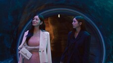 It turns out that Hee Joo learned sign language for her sister. Her sister has been feeling guilty f