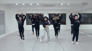 【Dance】Practice Room Version of "It's 12:00"
