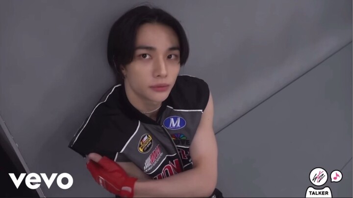 [REUPLOAD] Hyunjin - Die For Me [Official FMV]