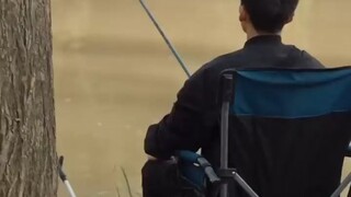 [เต็มเรื่อง]ชาวตกปลาถูกโจมตี ฉับเดียวคลี่คลายวิกฤต ช่วยสาวไฮโซรอด