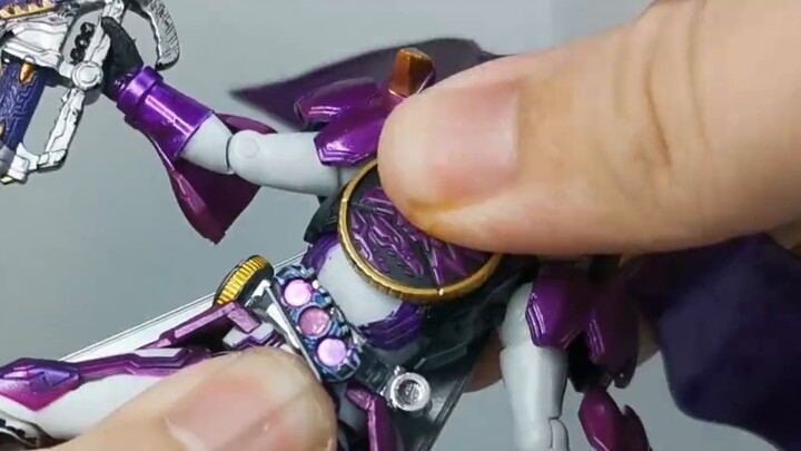 Giá bán chung có đắt hơn giá bán phiên bản giới hạn không? Đánh giá mở hộp Bandai Kamen Rider Palm X