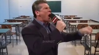 Ketika guru sedang memarahi siswa yang terlambat