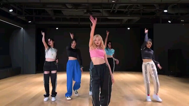 BATTER UP Dance Practice by Baby Monster