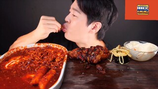 Mukbang bánh gạo cay Hàn Quốc và gà bbq phần 5 #anngon