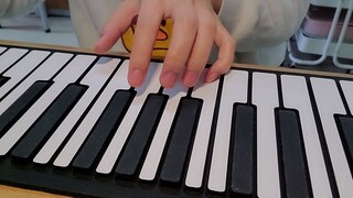 Không đến gần cây đàn piano cuộn bằng tay