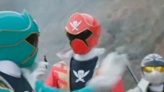 Kaizoku Sentai Gokaiger obtains Ozlander's power