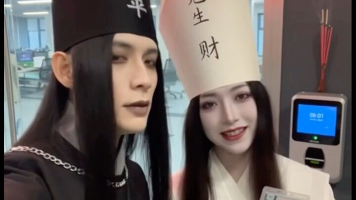 【Sora2】Office Worker's Daily Vlog with Black and White Messengers