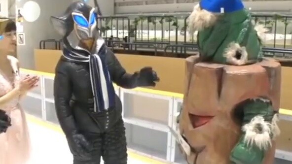 [อุลตร้ามอนส์เตอร์วอล์ค x โอลิมปิกฤดูหนาว] เราเห็นทีมแปลกๆ ผสมอยู่ในสนามเคิร์ลลิ่ง