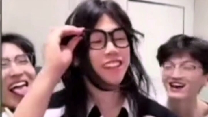 เรื่องสามเทพแห่งความฝันนี่แหละ