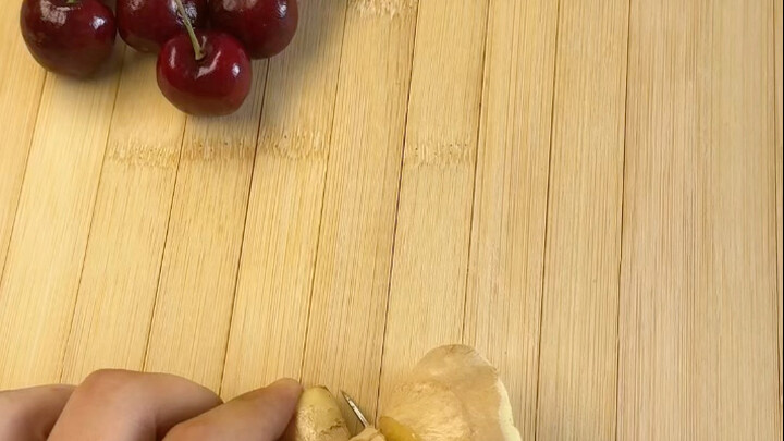 Ginger cos cherry