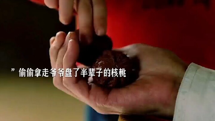 Khi ông nội Trung Quốc gặp cháu trai từ Mỹ, hàng loạt tình huống cười bò ập đến: “Cháu trai từ Mỹ về