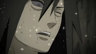 Có lẽ Madara lại nhớ đến đệ đệ Izuna của mình."Uchiha Madara"Uchiha Izuna"Naruto. Tất cả đều đáng ti