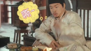 终于在电视剧中看到  烧密信把手给烧了的