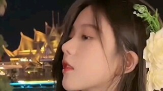 ฉันรู้สึกได้ในอ้อมแขนใคร?
