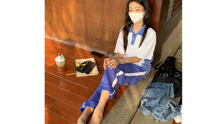 Looks matter most—when you're beautiful, have a great figure, and long legs, everything you wear loo