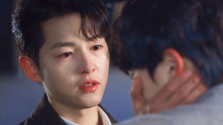 Dia benar-benar tergila-gila pada pemeran utama pria! Tidak heran penonton semua jadi shipper berat!