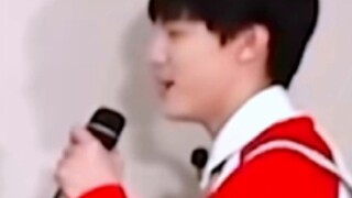 [Zhang Zeyu] Không, sao anh ấy lại học được cách giống như vậy!