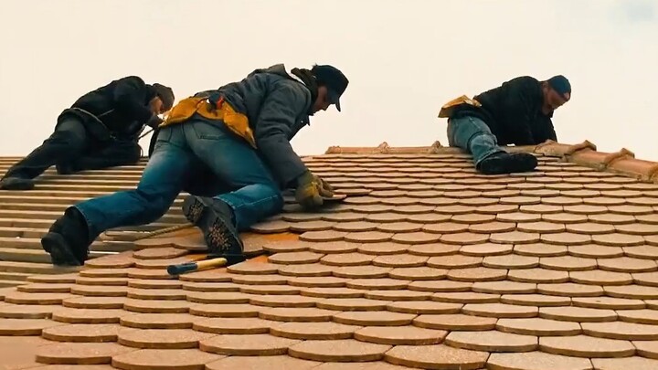 حدث شيء مخيف للرجل أثناء العمل في البناء