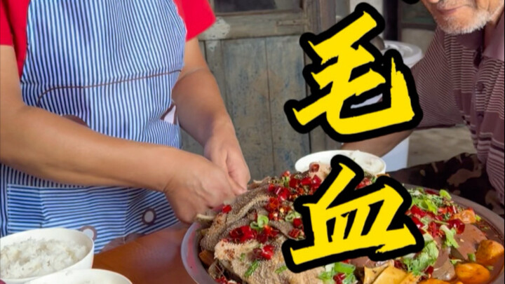 ต้องเป็นหมาโหวงรสเผ็ดหอมจัดจ้านนี่แหละ ทั้งกินกับเหล้าก็เข้ากัน แถมยังกินกับข้าวก็อร่อยสุดๆ!