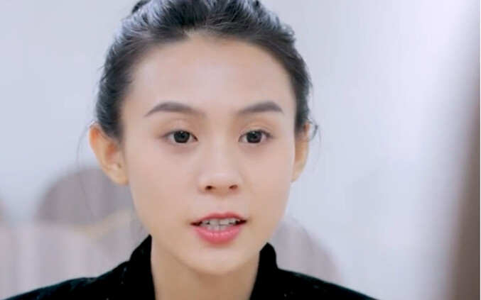 Cậu mà dám làm màu, tớ dám vạch trần.