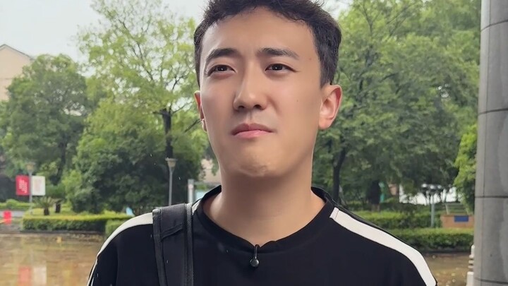 หากเจอหน้ากันนานๆ แล้วไม่ได้กินด้วยกันก็จะรู้สึกห่างเหิน หากเจอกันนานๆ แล้วไม่ได้พบกันก็จะจืดจาง ดัง