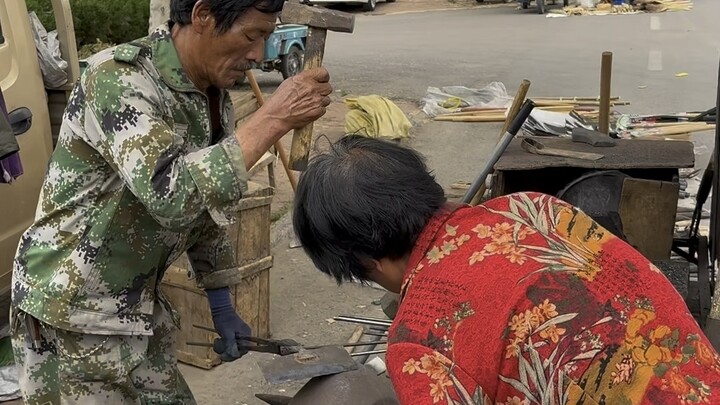 Pandai besi pasar pedesaan