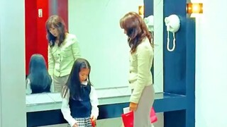 小女孩被后妈殴打，不料引来杀身之祸。