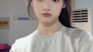 请用一句话概括巨蟹座的女生#甜妹